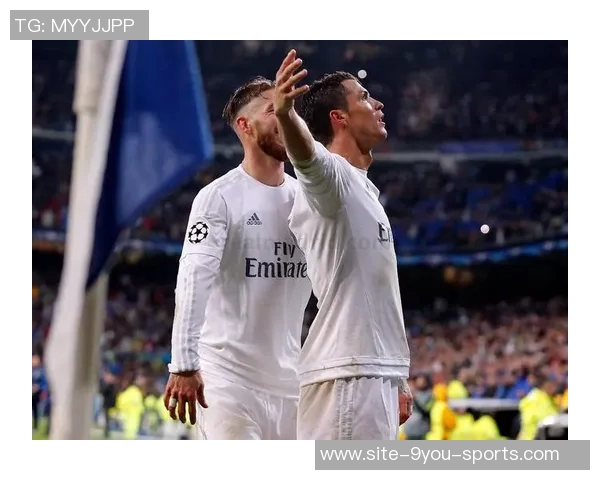 回顾2009年皇马夏窗引援盛宴C罗卡卡本泽马与阿韦洛亚齐聚伯纳乌 回顾2009年皇马夏窗引援盛宴C罗卡卡本泽马与阿韦洛亚齐聚伯纳乌